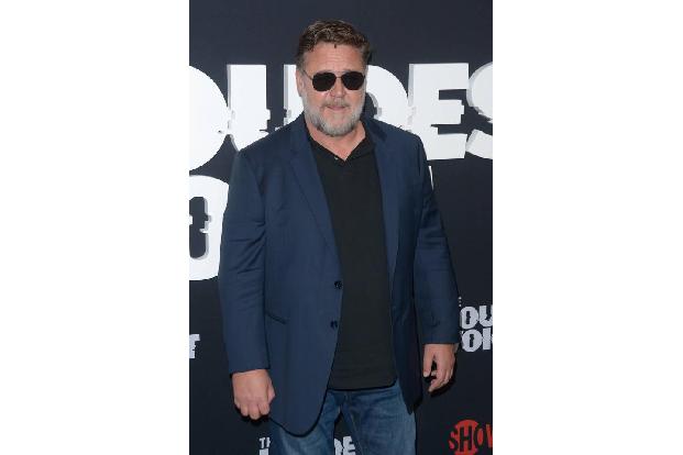 Russell Crowe sorgte für eine Überraschung, als er mit ordentlich Pfunden auf den Rippen gesichtet wurde. Die hat er sich ab...