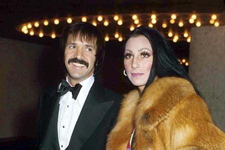 Chers Ex-Mann Sonny Bono (1935-1998) stieg in die Politik ein, nachdem Behörden ihn bei der Eröffnung eines Restaurants behi...