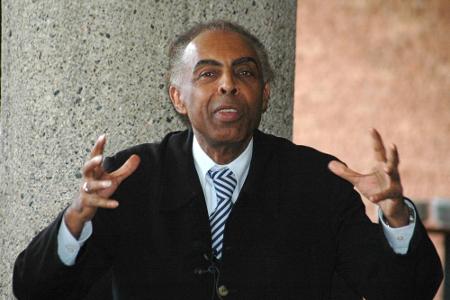 Für Gilberto Gil (75) gingen Musik und Politik schon immer Hand in Hand. Schon in den 60ern attackierte er in seinen Songs d...