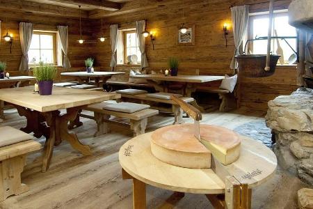 In der Schaukäserei Kasplatz wird der Käse noch traditionell produziert