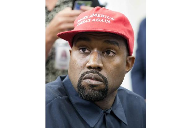 Wenig Verständnis erntete derweil Kanye West für seinen Antrag. Der Rapper und Unternehmer beantragte nämliche keine Hilfe f...