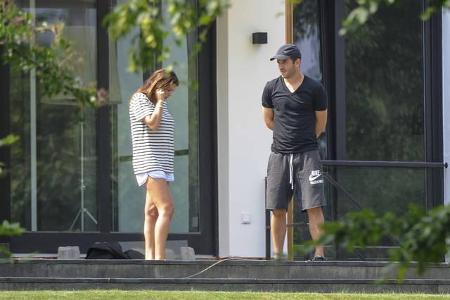 ...zog die schöne Hamburgerin mit türkischen Wurzeln zusammen mit ihrer neuen Liebe in eine Villa in Hamburg. Heute sucht si...