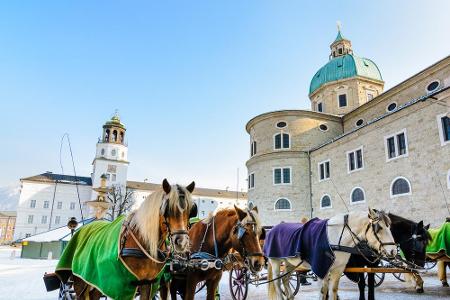 Von wegen 250 PS - wer eine Tour durch Salzburg unternimmt, benötigt nur zwei PS. Die Fiaker gehören seit rund 80 Jahren zum...