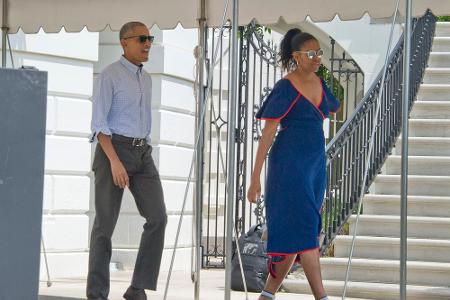 Sie kann auch leger! Zum Kleid von Tory Burch kombiniert die Präsidentengattin süße Block-Heels von Fendi.