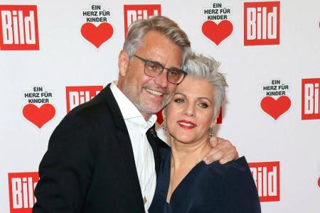 Eigentlich steckten Moderatorin Birgit Schrowange (62) und ihr Partner Frank Spothelfer (54) mitten in den Vorbereitungen fü...