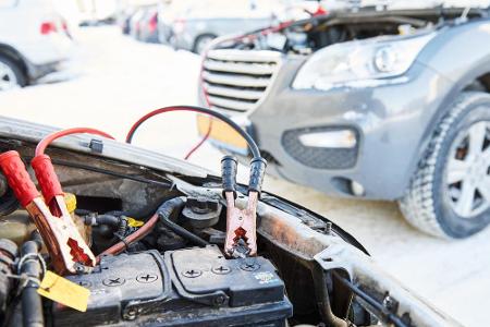 Falls Sie Angst haben, stehen zu bleiben, oder Ihre Batterie schon etwas älter ist, lassen Sie diese vor dem Autokino-Besuch...