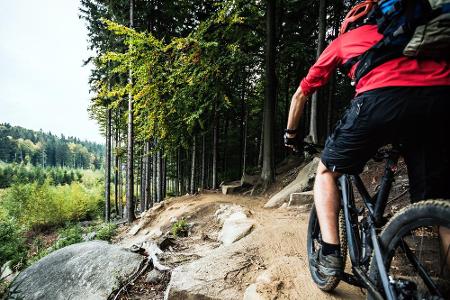 Dabei ist zu beachten, dass nicht jede Strecke für jeden Radfahrer geeignet oder machbar ist. Letztlich sollte man sich imme...