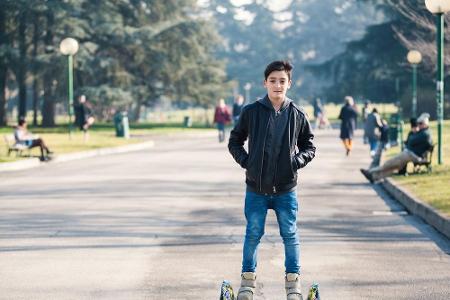Sogenannte Hoverboards (Bild), Airwheels oder E-Boards sind im Straßenverkehr nicht zugelassen und damit völlig tabu. Da kei...