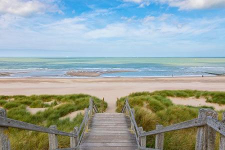 Belgien öffnet ebenfalls seine Grenzen. Wie wäre ein Abstecher zu den Nordseestränden oder ein Trip nach Brüssel? Geschäfte,...
