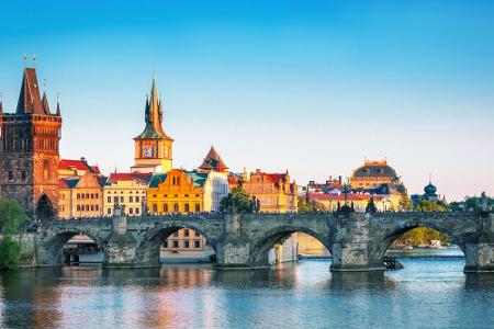 Ein Trip nach Prag? Ab dem 15. Juni geht das! Um den Tourismus anzukurbeln, werden in der tschechischen Stadt Gutscheine ver...