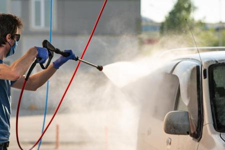 Hat der Blütenstaub auf dem Auto überhandgenommen, darf es auch eine Autowäsche sein. Sollten Sie dieses Jahr noch gar nicht...