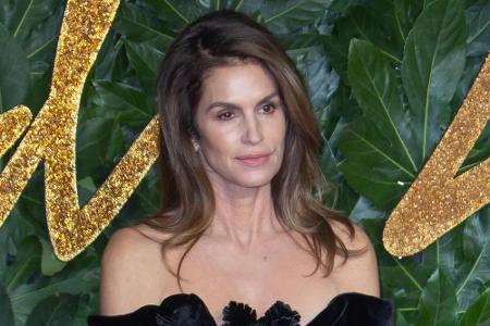 Auch diese Promi-Dame ist sehr schlau: Cindy Crawford (54) hat einen IQ von 154. Bevor ihre Modelkarriere ins Rollen kam, st...