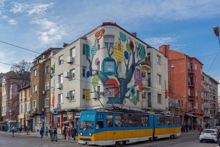 Wer mit offenen Augen durch die Stadt schlendert, kann an jeder Ecke echte Kunstwerke entdecken. Die Tsar Ivan Shishman Stra...