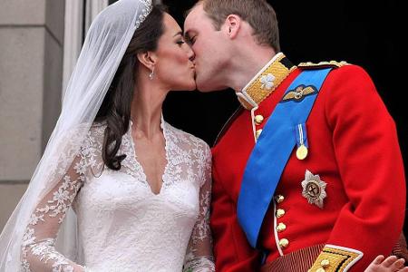 Auch die jungen britischen Royals sorgen für Gänsehautmomente: 30 Jahre nach Charles und Diana gab es auf dem Balkon des Buc...