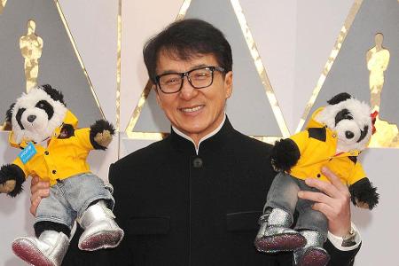 Trotz seiner 66 Jahre denkt Jackie Chan nicht daran, die Füße hochzulegen - im Gegenteil: Der Schauspieler punktet bis heute...