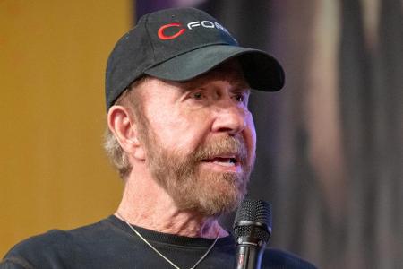 Chuck Norris ist nicht nur ein legendärer Schauspieler. Der US-Amerikaner hat jahrelang professionellen Kampfsport praktizie...