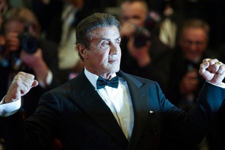 Einen Klimmzug nach dem anderen mit 73 Jahren? Für Sylvester Stallone kein Problem. Besonders für den fünften Teil der belie...