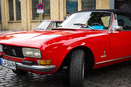 Charmant einfach und damit einfach charmant: Die italienische Designer-Legende Pininfarina hat das Peugeot 504 Cabrio entwor...
