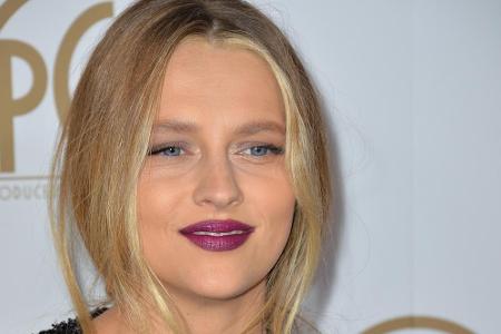 Die australische Schauspielerin Teresa Palmer (32) wird 2019 noch einmal Mutter. Sie ist seit 2013 mit US-Filmemacher Mark W...