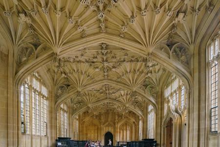 In der Divinity School - ein Raum, in dem früher mündliche Prüfungen an der University of Oxford stattfanden, werden Harry P...