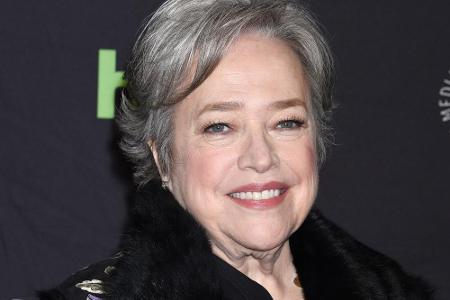 Auch Schauspielerin Kathy Bates musste zwei Krebsdiagnosen überstehen: 2003 erkrankte sie an Eierstockkrebs, 2012 folgte die...