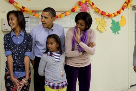 ... mit bunten Muster-Mix-Kleidern (2010) ...