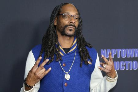 Snoop Dogg (46) wuchs im Elend auf, in seiner Jugendzeit dealte er mit Drogen. Bis er eines Tages begann, mit einem Kumpel T...