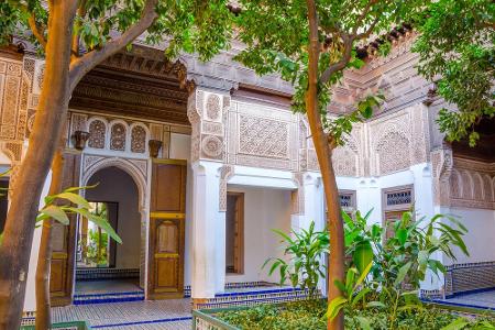 Die 160 Zimmer des Bahia Palasts: In dem Meisterwerk marokkanischer Architektur finden auch Konzerte der arabisch-andalusisc...