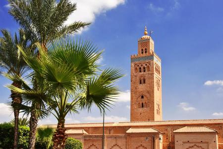 Koutoubia-Moschee: Sie ist die größte Moschee Marokkos und stammt aus der 2. Hälfte des 12. Jahrhunderts. Das Minarett ist d...