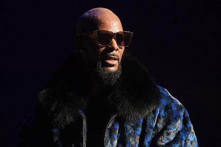 R. Kelly wurde erneut verhaftet. Einer der Vorwürfe gegen den Sänger: Sex Trafficking.