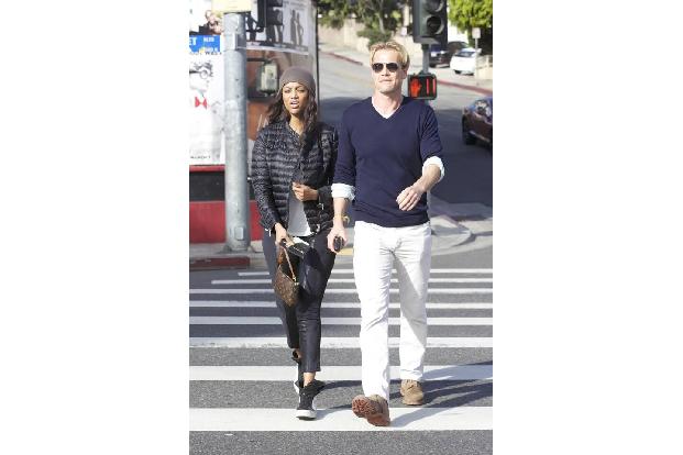 Supermodel Tyra Banks und ihr damaliger Partner Erik Asla wurden 2016 dank Leihmutter Eltern von Sohnemann York Banks Asla,…