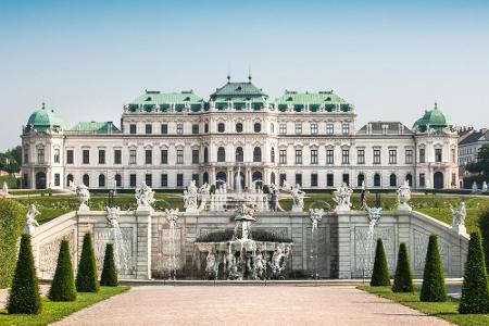 Das Schloss Belvedere war der Sitz von Prinz Eugen und trägt die schöne Aussicht bereits im Namen. Die österreichische Versi...