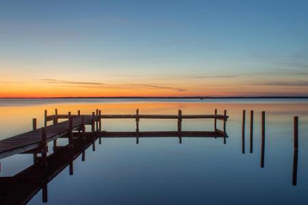 Echtes Urlaubsfeeling kann beim Steinhuder Meer aufkommen. Dort gibt es feinsten Sand und eine Badeinsel. Wer nicht nur faul...