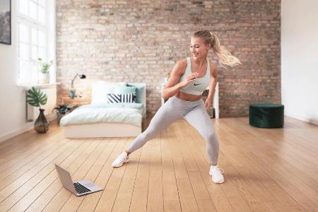 Auch zuhause gilt es auf die richtige Ausführung der Übungen zu achten.