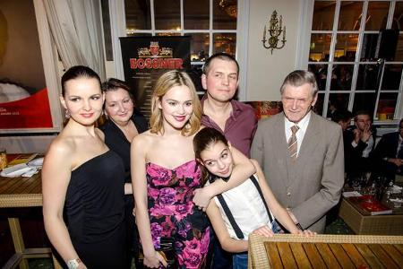 ...Familie wird den aber sicherlich kennengelernt haben. Die wird bei ihr groß geschrieben: Hier ist die zwischenzeitlich er...