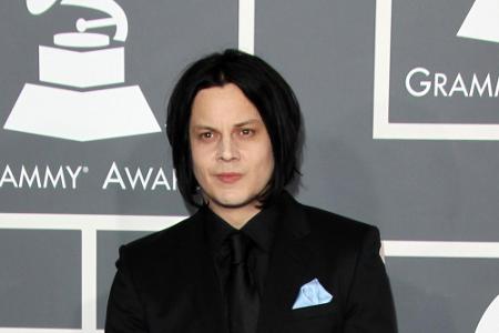 Dass Promi-Männer den Namen der Frau annehmen und nicht mehr ändern, passiert eher selten. Jack White (42) aber hat genau da...