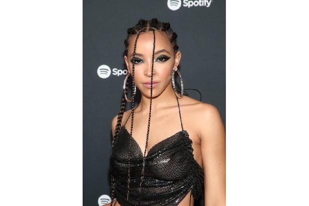 Dafür verlieh Sängerin Tinashe dem Abend den verdienten Glamour. Die Schauspielerin, Sängerin und Tänzerin hatte ihren Durch...