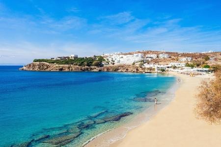 Die Reise um den Globus führt uns natürlich auch nach Europa. Erster halt ist das Fischerdorf Agios Stefanos auf der griechi...