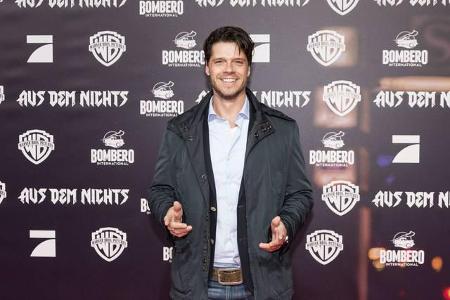 ...Stephen Dürr im November 2012: Während der Dreharbeiten zum 'TV Total Turmspringen' verletzte sich der ewige Sonnyboy an ...