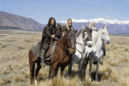 ...Orlando Bloom (mitte) hatte seine Probleme mit tierischen Co-Stars. Bei den Dreharbeiten zu 