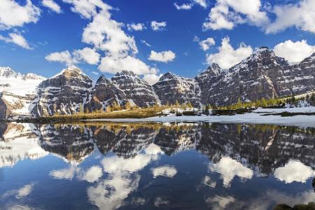 An den Minnestimma Lakes im Banff-Nationalpark trifft man vielleicht den sogenannten 