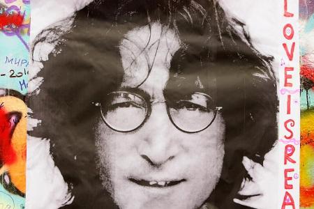 Einer der berühmtesten aber auch tragischsten Stalking-Fälle ist der von John Lennon (1940-1980). 1980 wurde der Beatles-Mit...