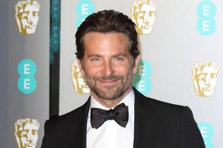 Dank eines Austauschsemesters in Aix-en-Provence spricht US-Star Bradley Cooper fließend französisch. Seine Mutter Gloria Ca...