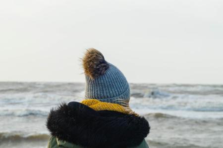 Viele Menschen kommen aufgrund des rauen Wetters in den Wintermonaten an die Nordsee. Denn die salzige Luft tut den Bronchie...
