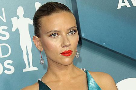 Scarlett Johansson gehört zu den bestbezahlten Schauspielerinnen in Hollywood. Doch erst 2020 hat sie ihre erste und zweite ...