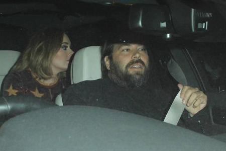 Traurige Nachrichten auch bei Adele: Die Ehe der Sängerin mit Simon Konecki hielt nur 3 Jahre, auch wenn sie noch nicht offi...