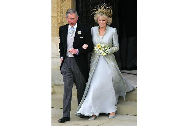 …war das auch mit ein Grund dafür, dass sich Prinz Charles und seine Liebste am 9. April 2005 schließlich das Ja-Wort gaben....