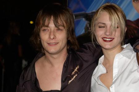 Schon kurz nach dem Erfolgsfilm mit Arnold Schwarzenegger (69) wurde deutlich, dass Furlong dem Partyleben ganz und gar nich...