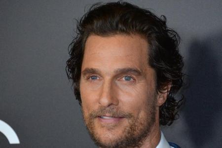 Mit Gewichts- oder Haarproblemen hat Matthew McConaughey im wahren Leben nämlich nicht zu kämpfen.