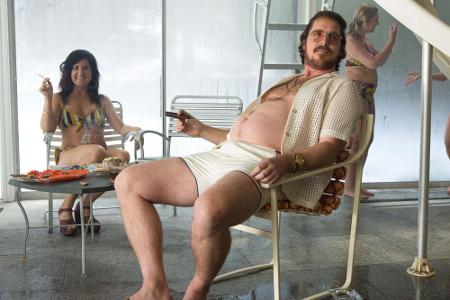 Während sich Christian Bale für 